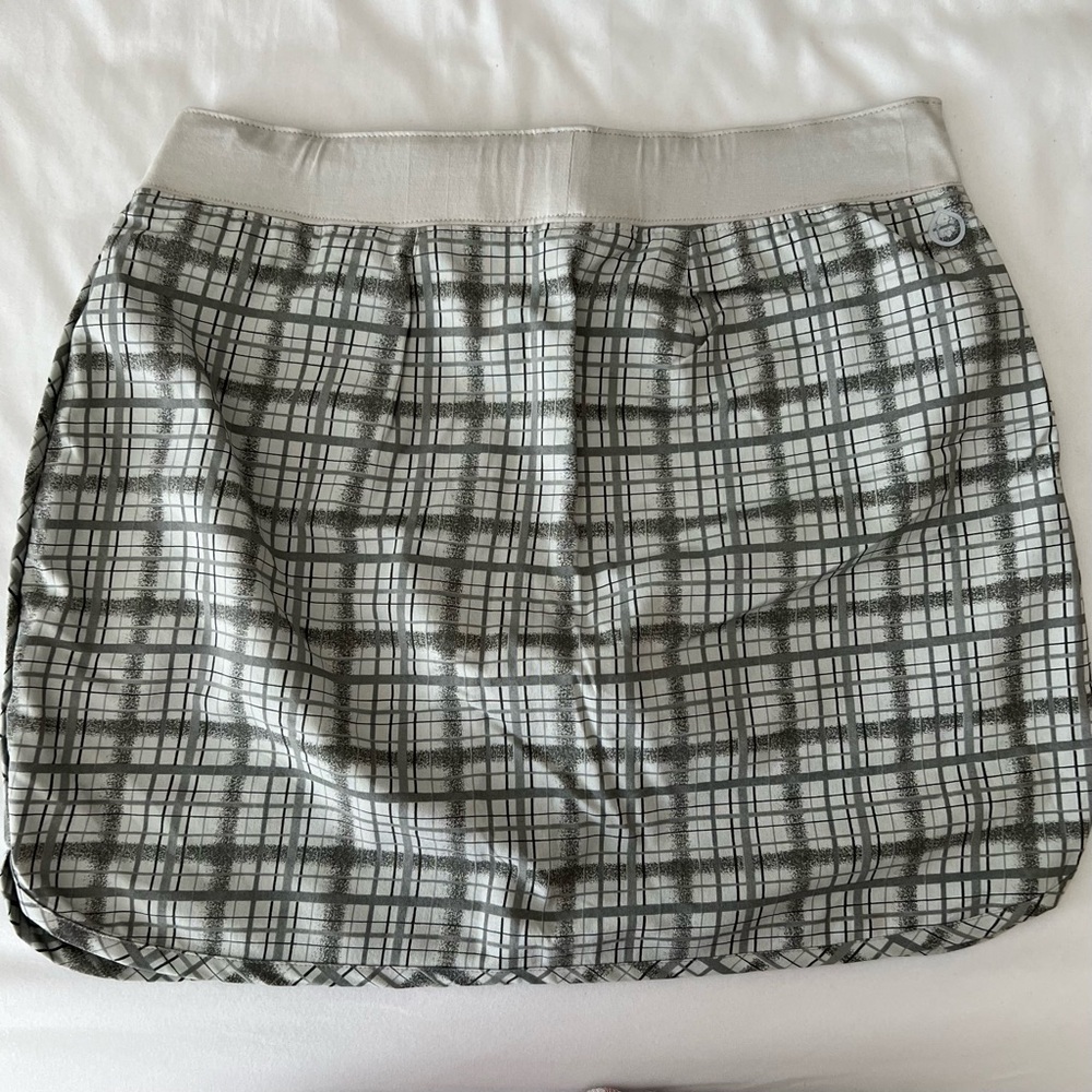 Tasc Performance Skort - Picture 6 of 7